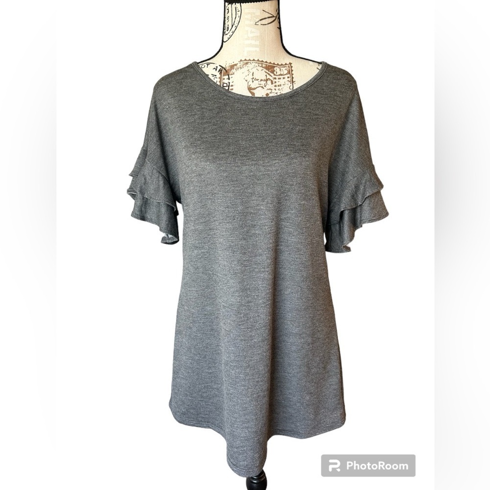 5/$25 Agnes & Dora buttery soft rayon blend top size small